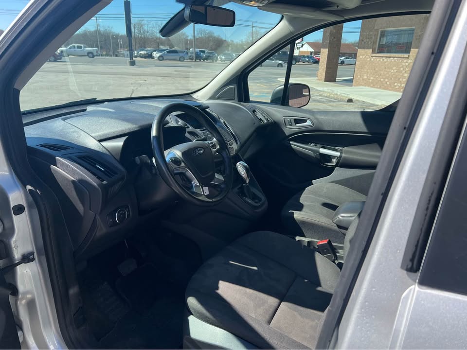 Car Image 7