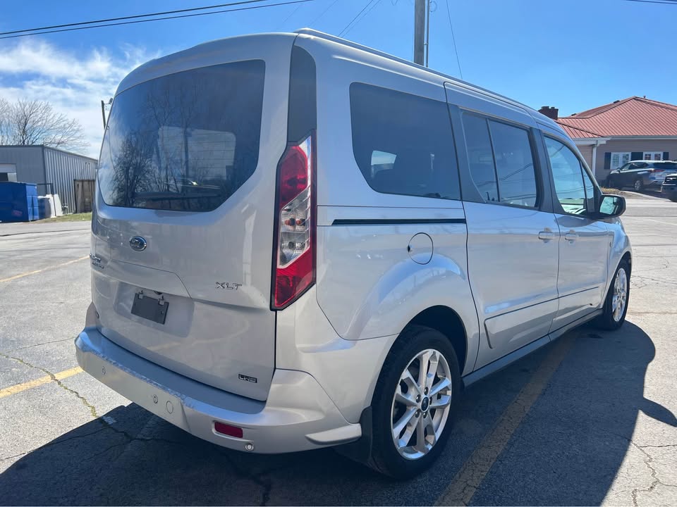 Car Image 10