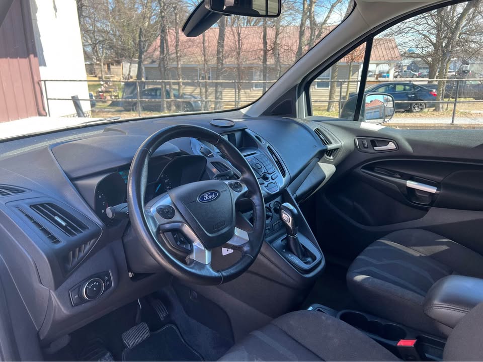 Car Image 12
