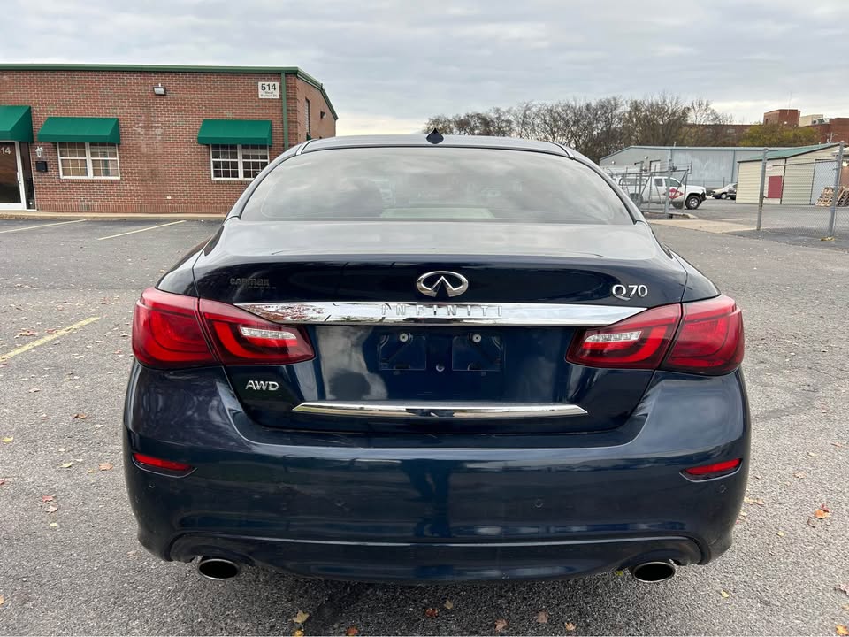 Car Image 8