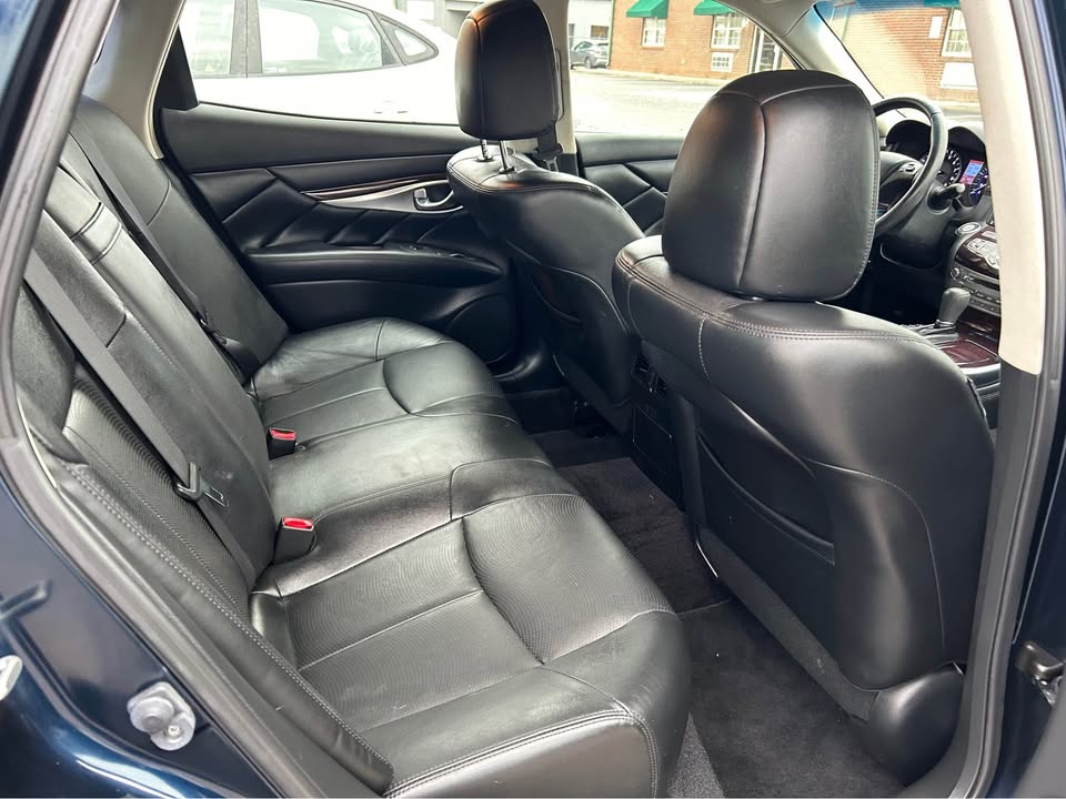 Car Image 12