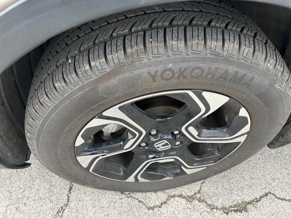 Car Image 11