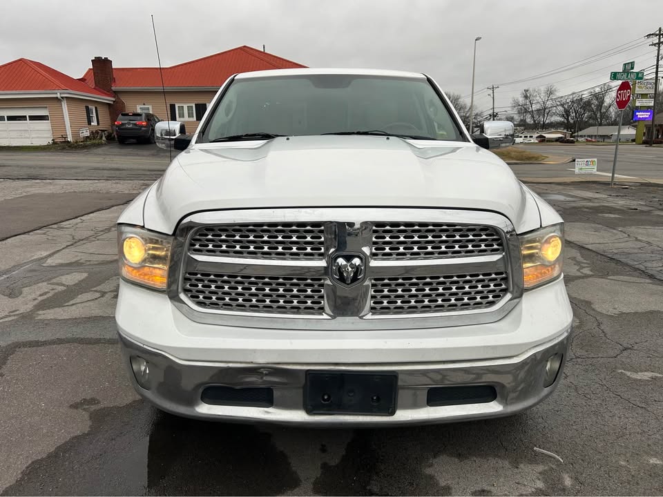 Car Image 16