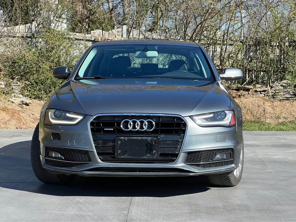 Car Image 8