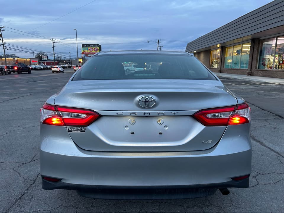 Car Image 13