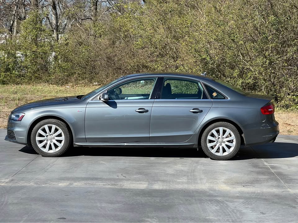 Car Image 14