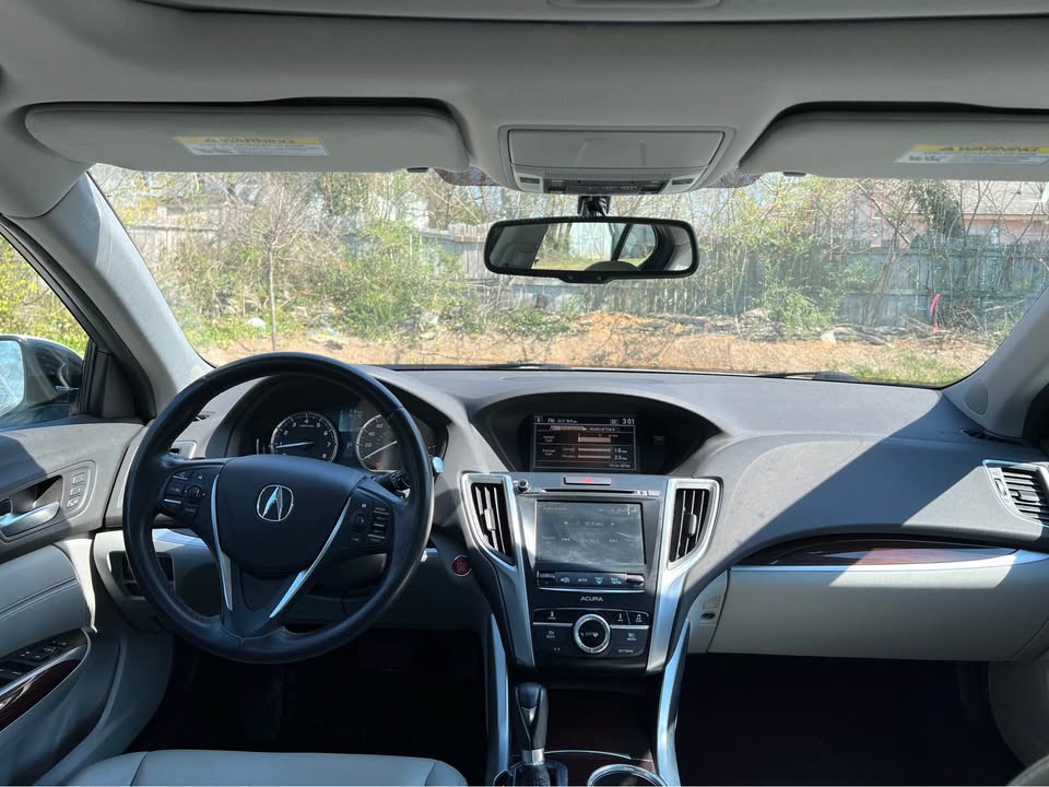 Car Image 3