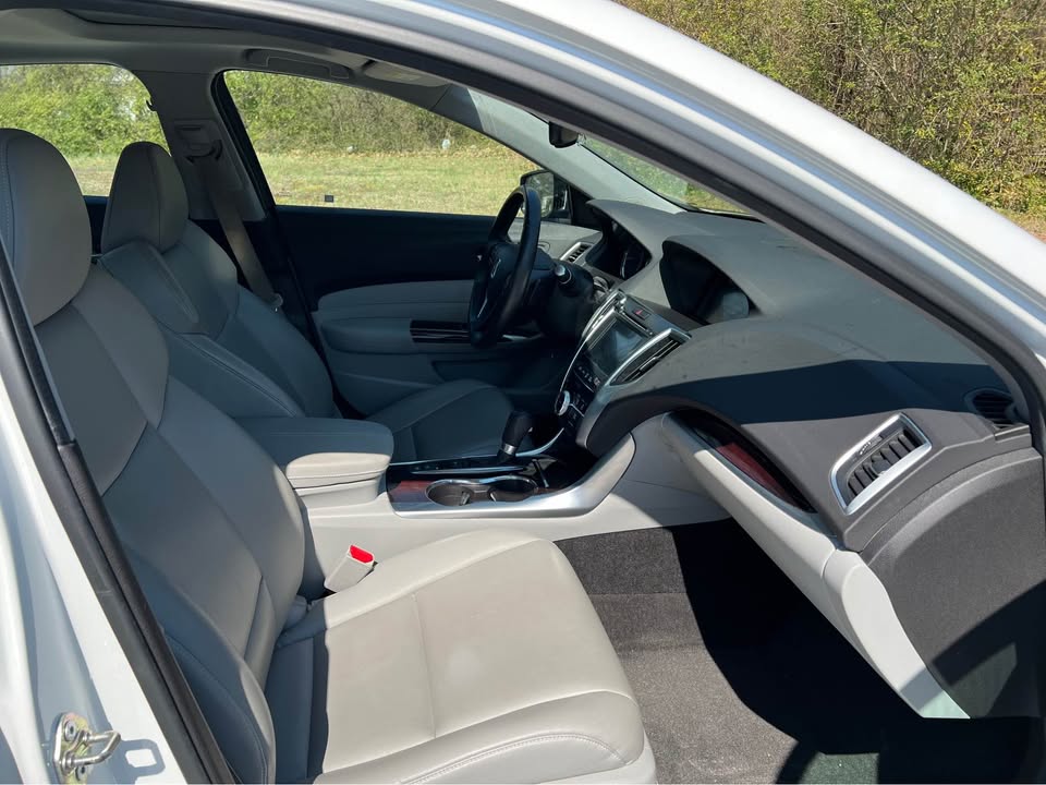 Car Image 4