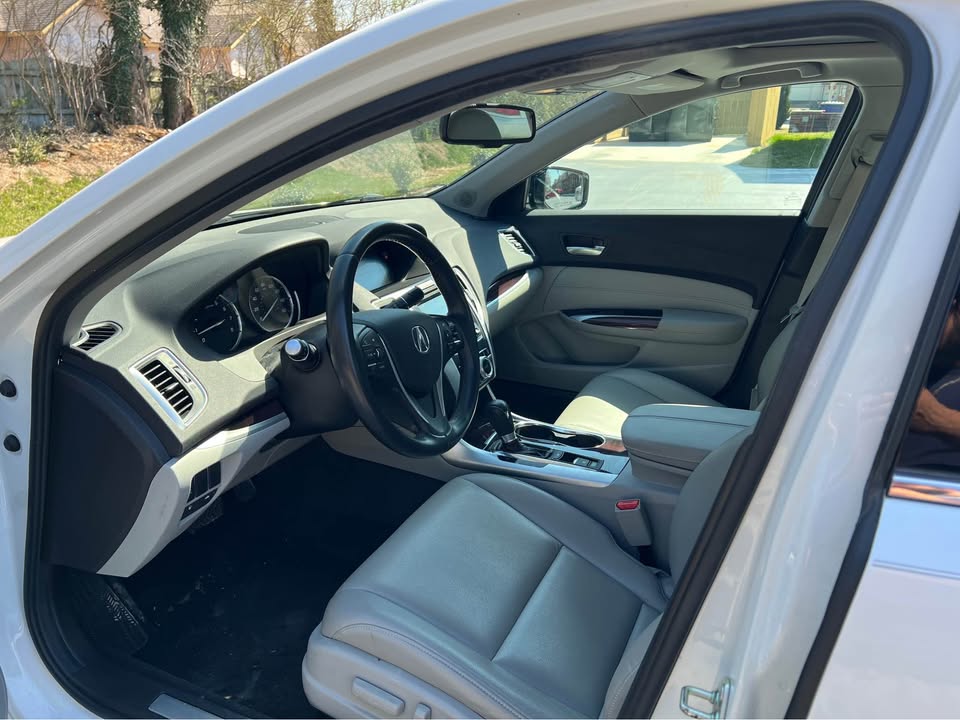 Car Image 5