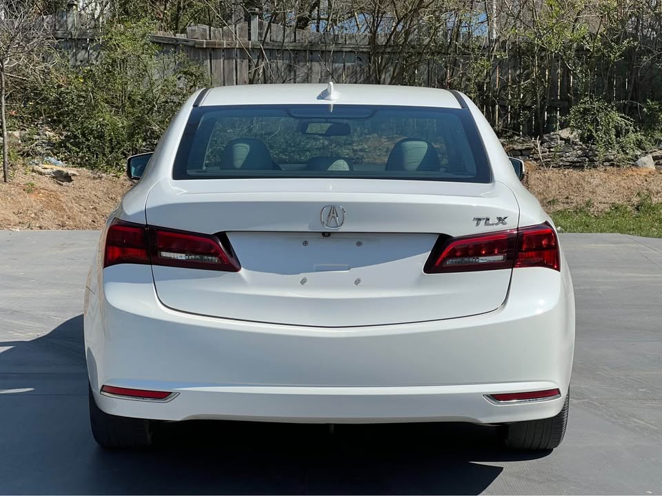 Car Image 9