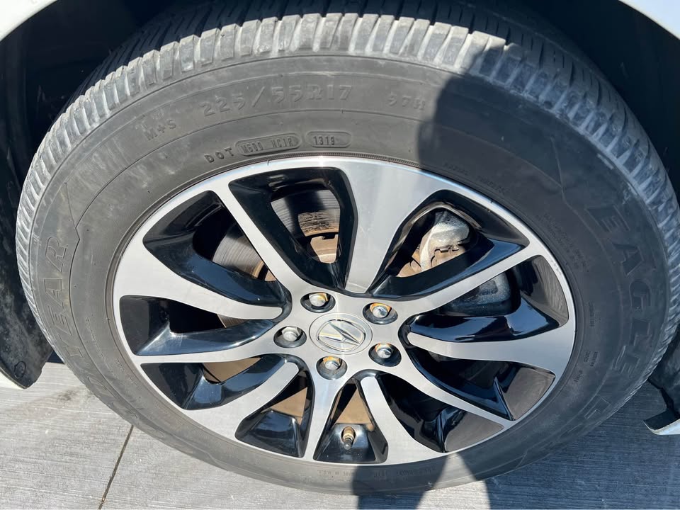 Car Image 10