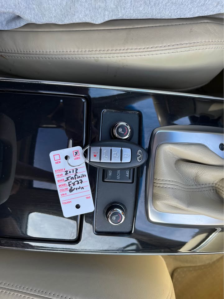 Car Image 8