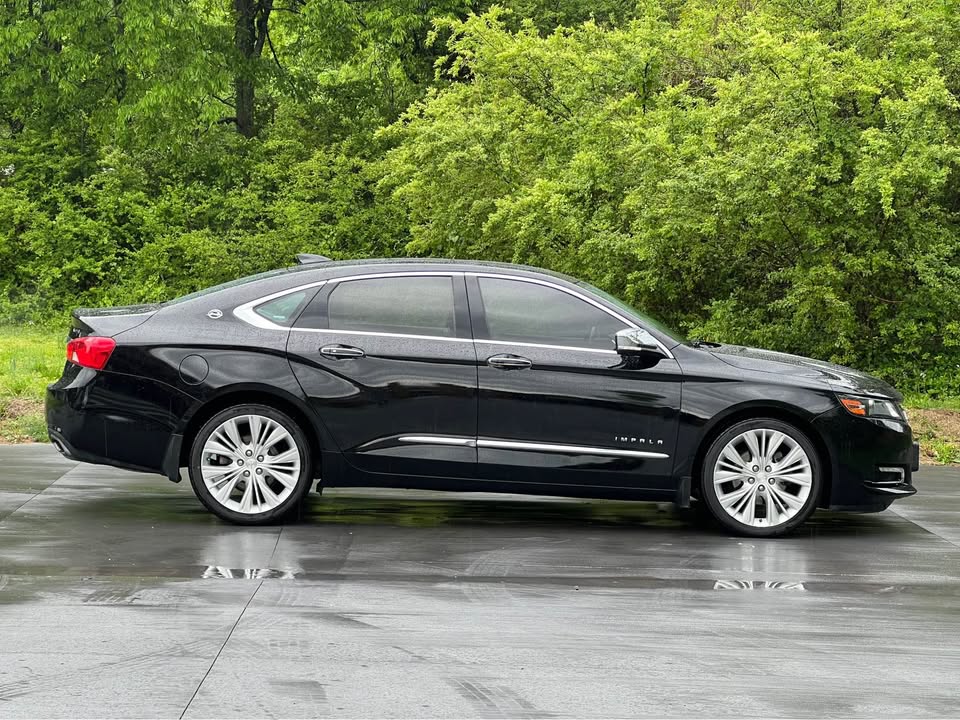Car Image 6
