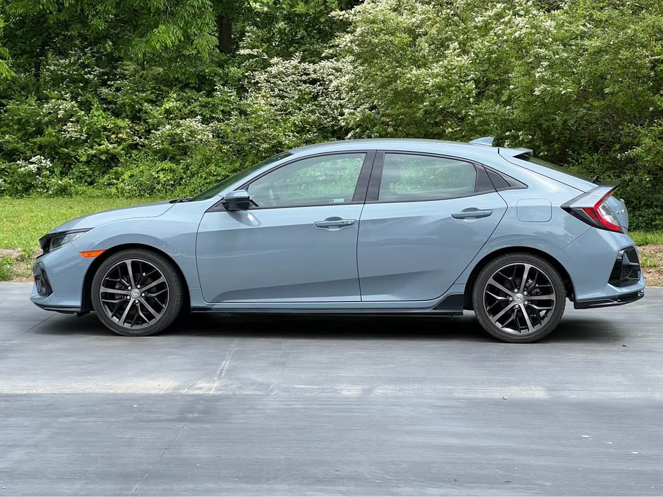 Car Image 3