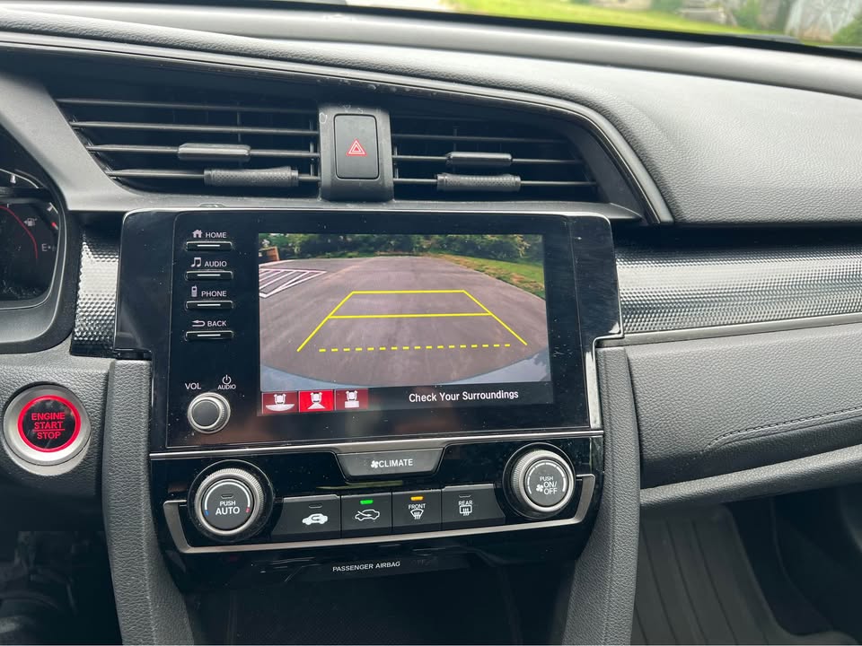 Car Image 11