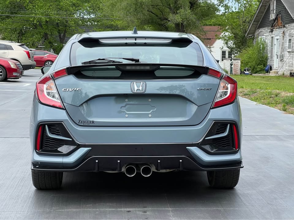 Car Image 12
