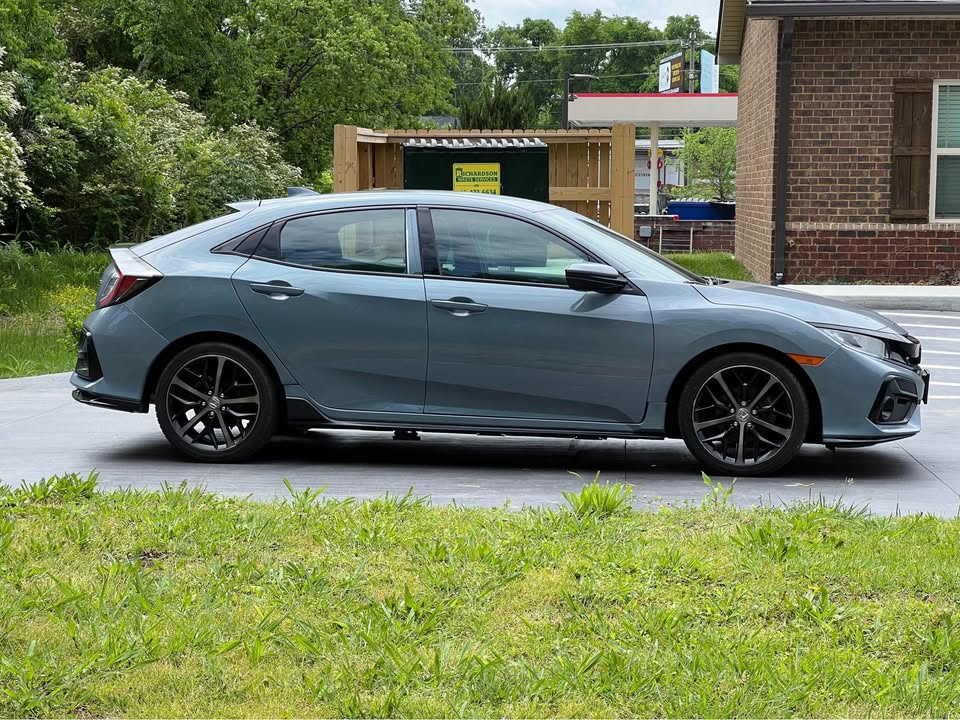 Car Image 20